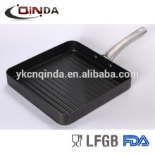 Die casting deep grill pan with stainless steel revit